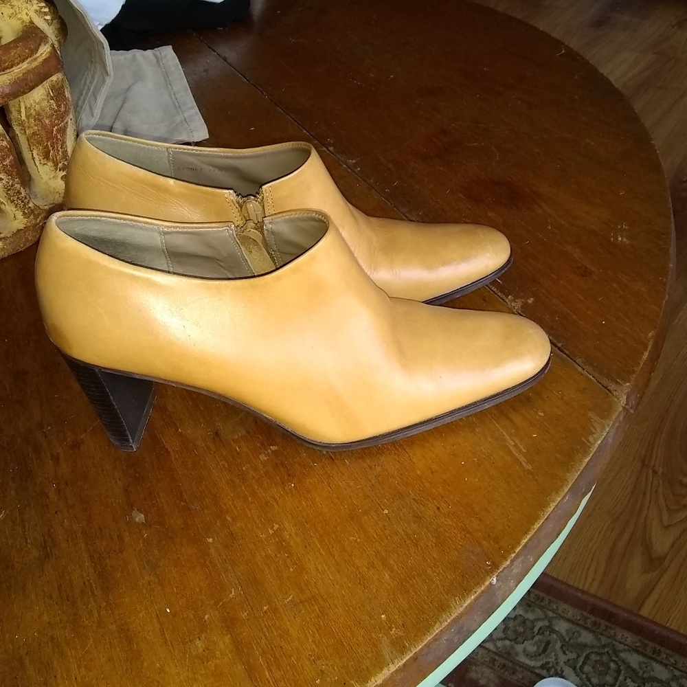 leather shoes
